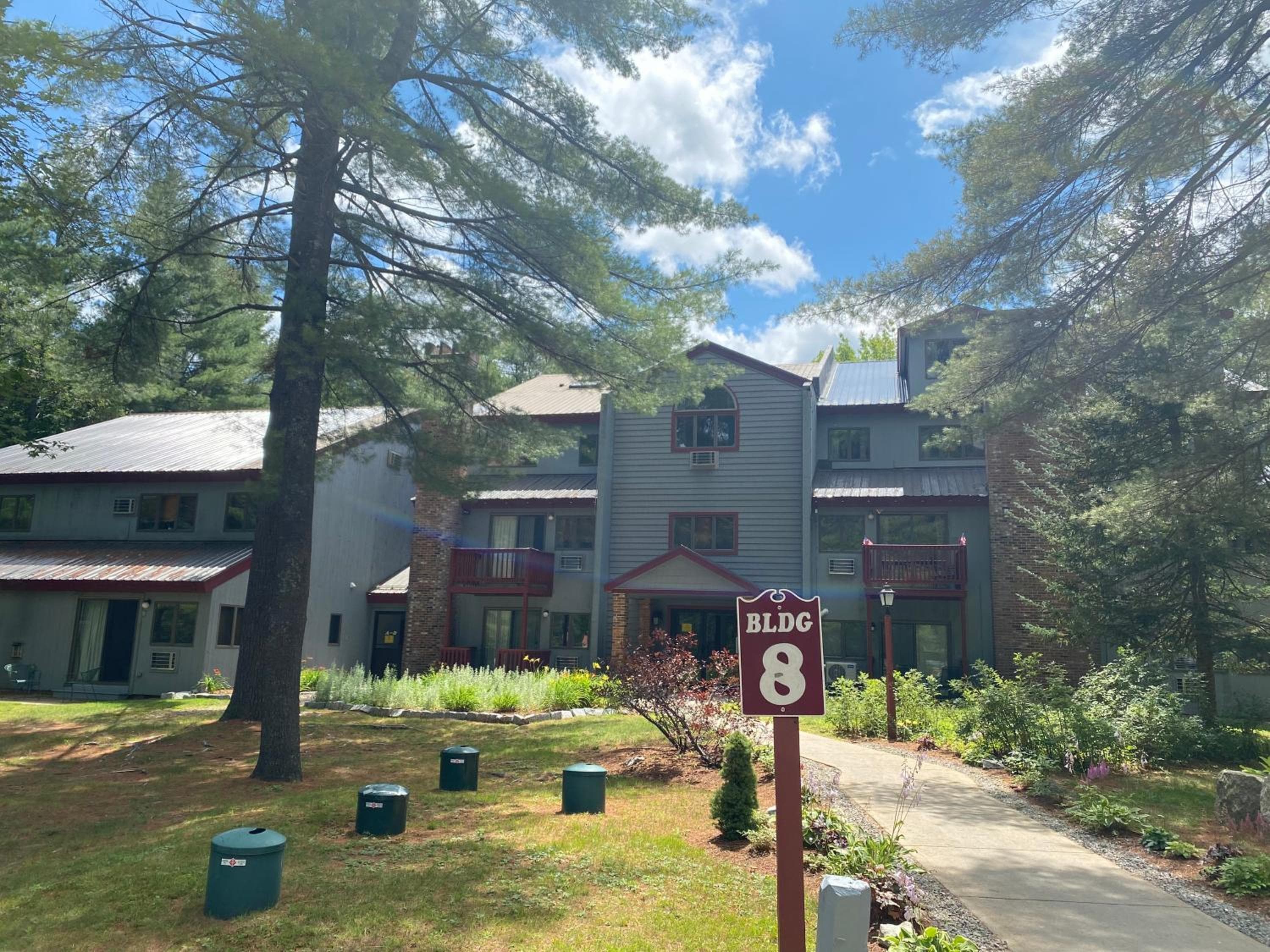 Attitash Townhouse: AC, Pool, Storyland, Saco River