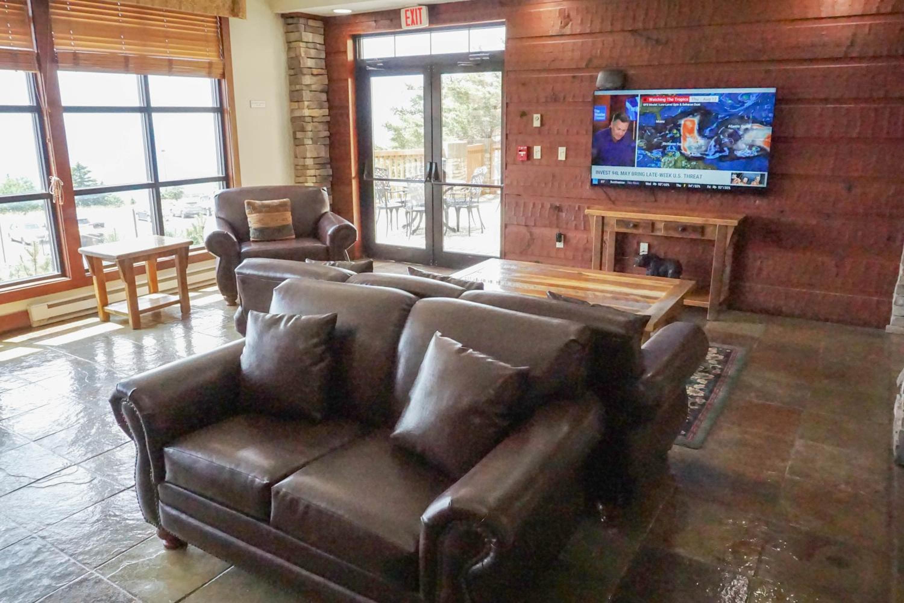 Rimfire 162 Cozy STUDIO in the heart of the Village!