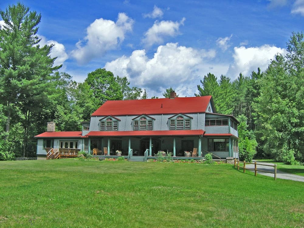 Trail's End Inn